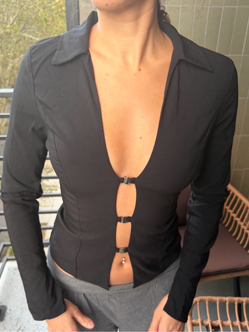 Women's Black Long-Sleeve Hook-Front Top
